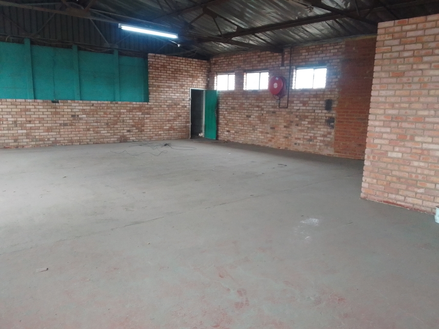 To Let Commercial Property for Rent in Oos Einde North West
